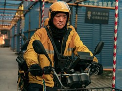 Beratnya Bertahan di Dunia Kerja, Ini 5 Film China Bertema PHK yang Bikin Sedih