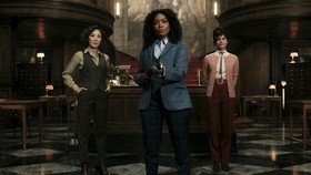 Jadwal Bioskop Trans TV hari ini (29 Mei) Gunpowder Milkshake. Berikut sinopsis Gunpowder Milkshake dibintangi Karen Gillan.
