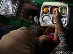 Mulai Hari Ini Ibu Hamil, Busui dan Balita Juga Dapat Makan Bergizi Gratis