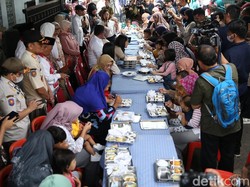 Video: Melihat Menu Makan Bergizi untuk Bumil-Busui di Ciracas
