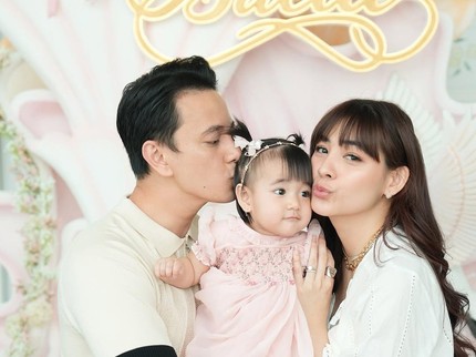 7 Potret Ultah Pertama Baby Brielle Putri Billy Davidson, Sang Ayah Beri Ucapan Menyentuh