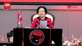 VIDEO: Momen Megawati Terisak Nama Bung Karno Dipulihkan