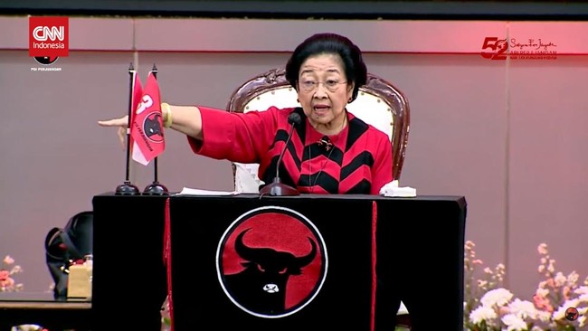 Ketua Umum PDIP Megawati menyoroti banyak hal saat pidato HUT ke-52 partai, mulai dari PDIP yang sedang dimainkan hingga hubungannya dengan Presiden Prabowo.