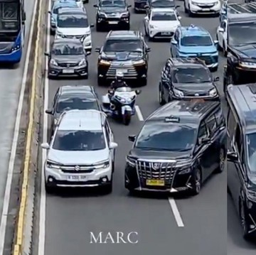 Apakah Kendaraan Pejabat Masuk Kategori yang Wajib Didahulukan? Ini Ketentuannya Menurut UU