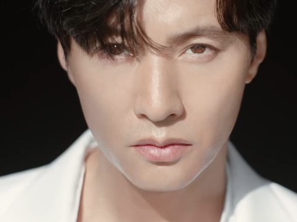 Won Bin Kembali Muncul usai Vakum 15 Tahun, Wajah Awet Mudanya Jadi Sorotan