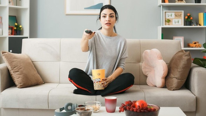 4 Kebiasaan di Akhir Pekan yang Bisa Membuat Berat Badan Naik, Batasi Mulai Besok!