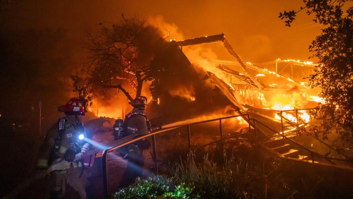 ‘Neraka’ di LA, Kenapa California Paling Nahas Kena Banjir-Kebakaran?