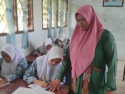 17 Tahun Jadi Guru Honorer, Kini Rukiah Berhasil Lulus PPPK Kemenag