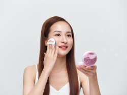 5 Tips Memilih Cushion Sesuai Warna Kulit agar Makeup Tidak Kusam