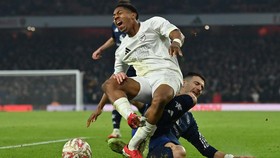 3 Momen Kontroversial dalam Duel Panas MU vs Arsenal