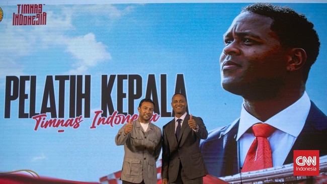 Indra Sjafri berharap kehadiran Patrick Kluivert di Timnas Indonesia menghadirkan filosofi sepak bola yang berkarakter Indonesia.