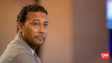 Update Eksklusif Olahraga CNN : Denny Landzaat Santer Masuk Radar Ajax
