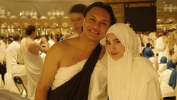 5 Foto Mahalini Pakai Hijab di Tanah Suci Tuai Pujian Netizen, Nggak Ada Obat!