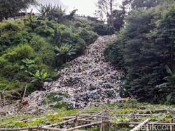 Duh! Lahan Kosong di KBB Mendadak Jadi TPS Liar