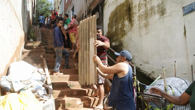 FOTO: Hujan Deras-Tanah Longsor Tewaskan 10 Orang di Brasil
