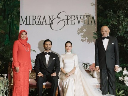 5 Potret Pevita Pearce Foto Bareng Mertua Pengusaha Malaysia
