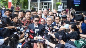 VIDEO: KPK Tolak Permohonnan Hasto Tunda Pemeriksaan