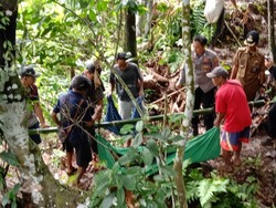 Pria Ditemukan Tewas Tersetrum Saat Cari Ikan di Sungai Pandeglang