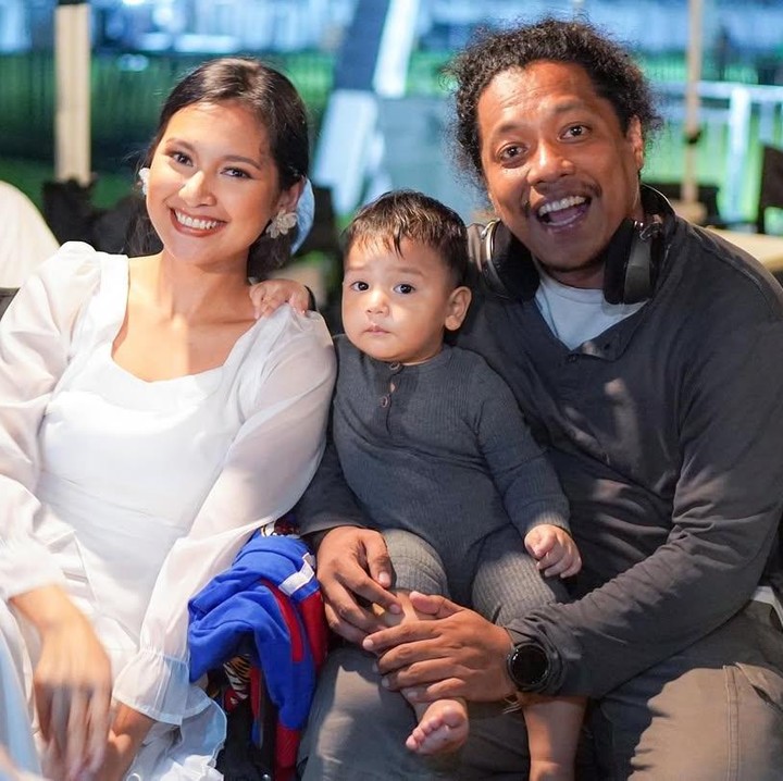 <p>Naka putra Indah Permatasari dan Arie Kriting selalu menarik perhatian netizen, Bunda. Tidak hanya tingkahnya yang lucu, Naka juga memiliki wajah yang menggemaskan. (Foto: Instagram: @indahpermatas)</p>
