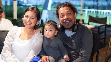 img-title Pesan Haru Arie Kriting ke Indah Permatasari: Terima Kasih Sudah Mau Menikahi Saya