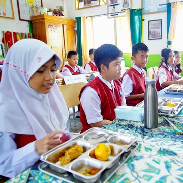 Deddy Corbuzier Sindir Siswa Protes Menu MBG, Bukti Intimidasi pada Anak yang Berkeluh Kesah?