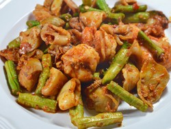 Resep Tumis Pedas Kacang Panjang dan Jamur untuk Lauk Bekal