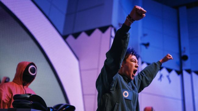 Sutradara Hwang Dong-hyuk ungkap alasan serta teori pilih Thanos sebagai nama karakter untuk Choi Seung-hyun dalam Squid Game 2.