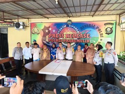 Oknum Polisi Prabumulih Tendang Pemotor hingga Jatuh, Keduanya Kini Berdamai