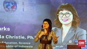 Stella Christie Dianugerahi Kartini Awards di Bidang Sains-Teknologi