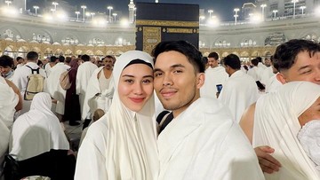 5 Potret Aaliyah Masaid Umrah Bersama Suami Thariq Halilintar