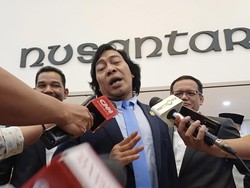 Komeng Nyeleneh soal Pagar Laut: Harusnya Kerja Sama dengan Usaha Teralis
