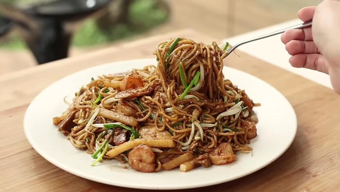 Untuk Sajian Imlek, Ini Resep Bakmie Goreng ala Chinese Resto dari Chef Devina Hermawan