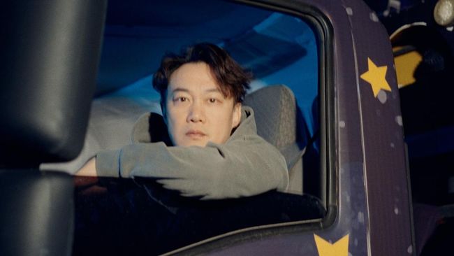 Penyanyi dan aktor Hong Kong Eason Chan batal konser di Bangkok setelah marak penculikan warga China, termasuk artis, di Thailand.