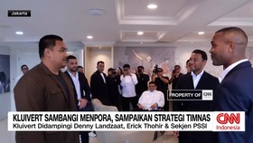 VIDEO: Kluivert Sambangi Menpora, Sampaikan Strategi Timnas