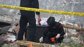 Tim Labfor Temukan Residu Bahan Peledak di Rumah Polisi Mojokerto
