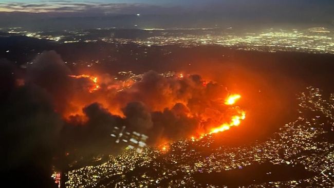 Mengenal Angin Santa Ana, Salah Satu Penyebab Kebakaran Hebat di Los Angeles