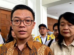 Tinjau Gedung Merdeka, Menlu Sebut Kerusakannya Memprihatinkan