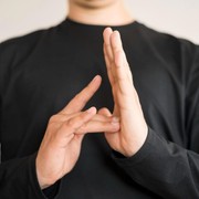 7 Daftar Negara yang Telah Resmi Mengakui Bahasa Isyarat sebagai Bahasa Nasional, Ada Indonesia?