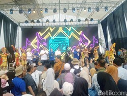 Begini Keseruan Peringatan Hari Desa di Subang