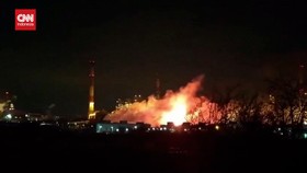VIDEO: Penampakan Ledakan Kilang Minyak Rusia Akibat Rudal Ukraina