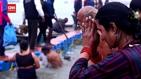 VIDEO: Jutaan Umat Hindu di India Rayakan Festival Maha Kumbh