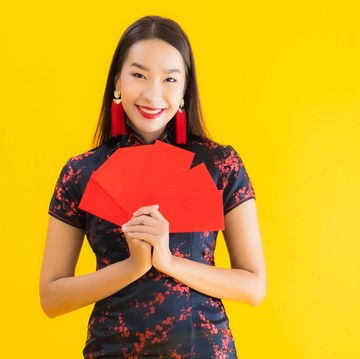 Mengapa Tidak Boleh Memakai Pakaian Warna Hitam dan Putih saat Imlek? Ketahui Alasannya di Sini!