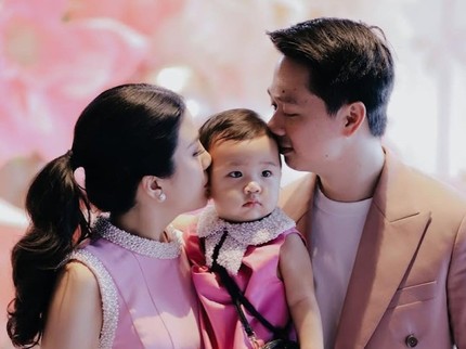 7 Potret Ultah Pertama Avery Putri Kevin Sanjaya & Valencia Tanoesoedibjo Digelar di Hotel Mewah