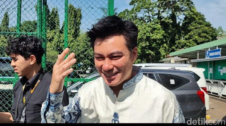 Baim Wong saat ditemui di kawasan Pengadilan Agama Jakarta Selatan.