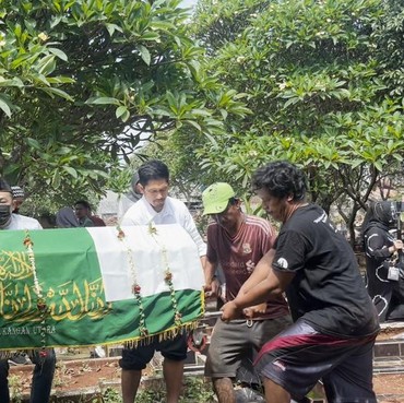 Ibnu Jamil Cerita Kronologi Sang Ibunda Meninggal Dunia