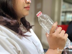 Minum Air Putih Terlalu Banyak Disebut Bahaya, Apa Efeknya?