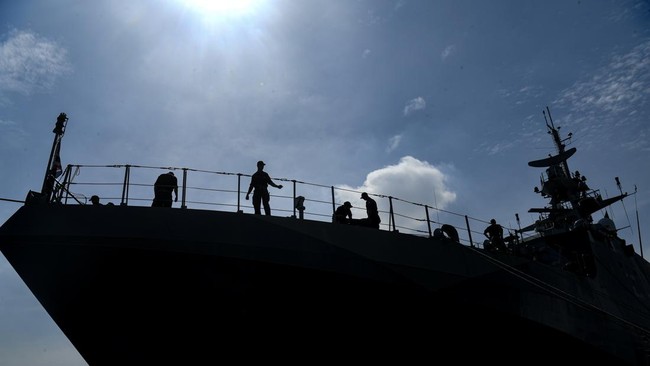Kapal perang Inggris HMS Dragon berangkat ke Mediterania menyusul kapal Prancis hingga Australia guna mengamankan wilayah Siprus yang sempat kena rudal Iran.