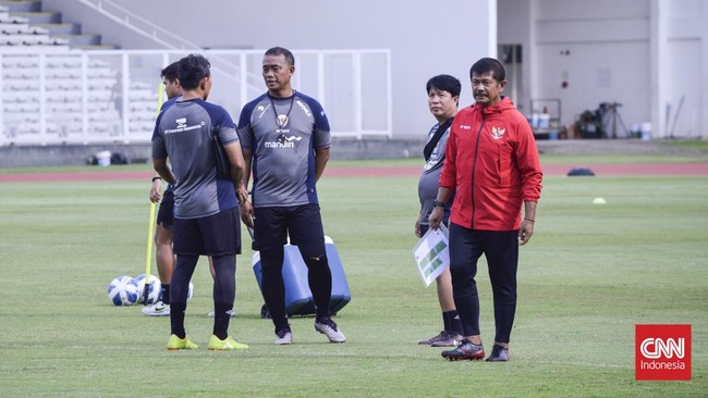 Pelatih Timnas Indonesia U-20 Indra Sjafri mengincar poin saat menghadapi Iran dalam laga pertama Grup B dalam Piala Asia U-20 2025, Kamis (13/2).