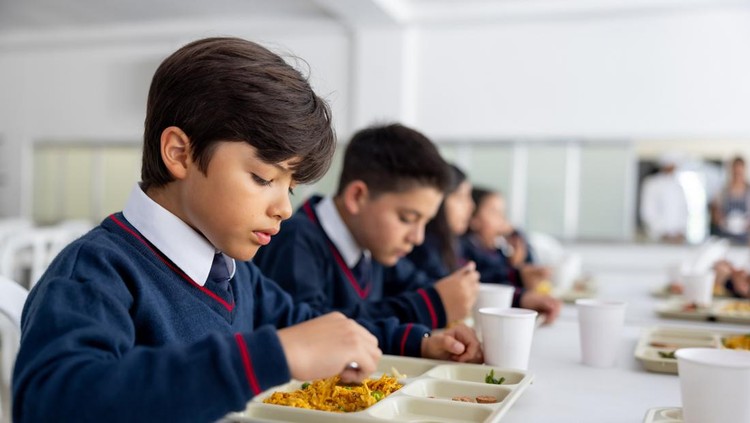 Makan bergizi gratis dari dana zakat?