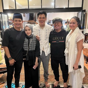 Kehadiran Marshanda di Acara 7 Harian Ayah Baim Wong Curi Perhatian Netizen